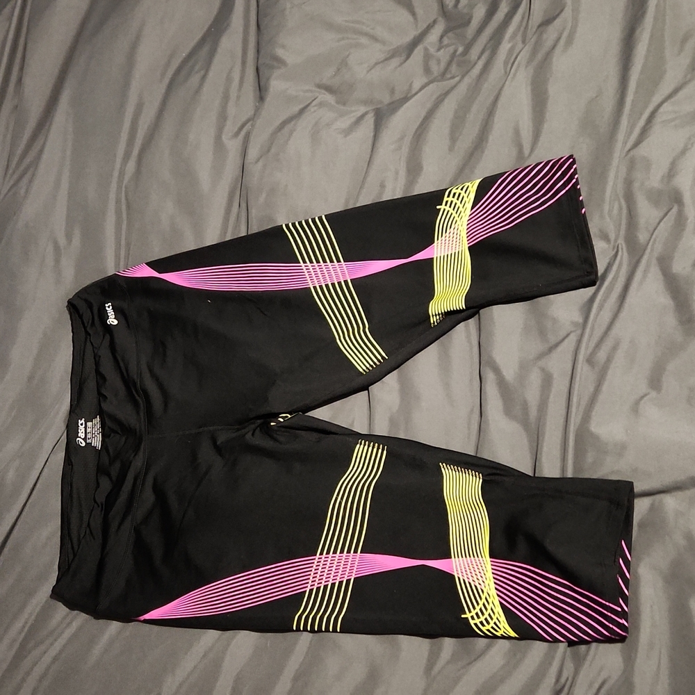 XL Asics Capri leggings, black with pink and yellow